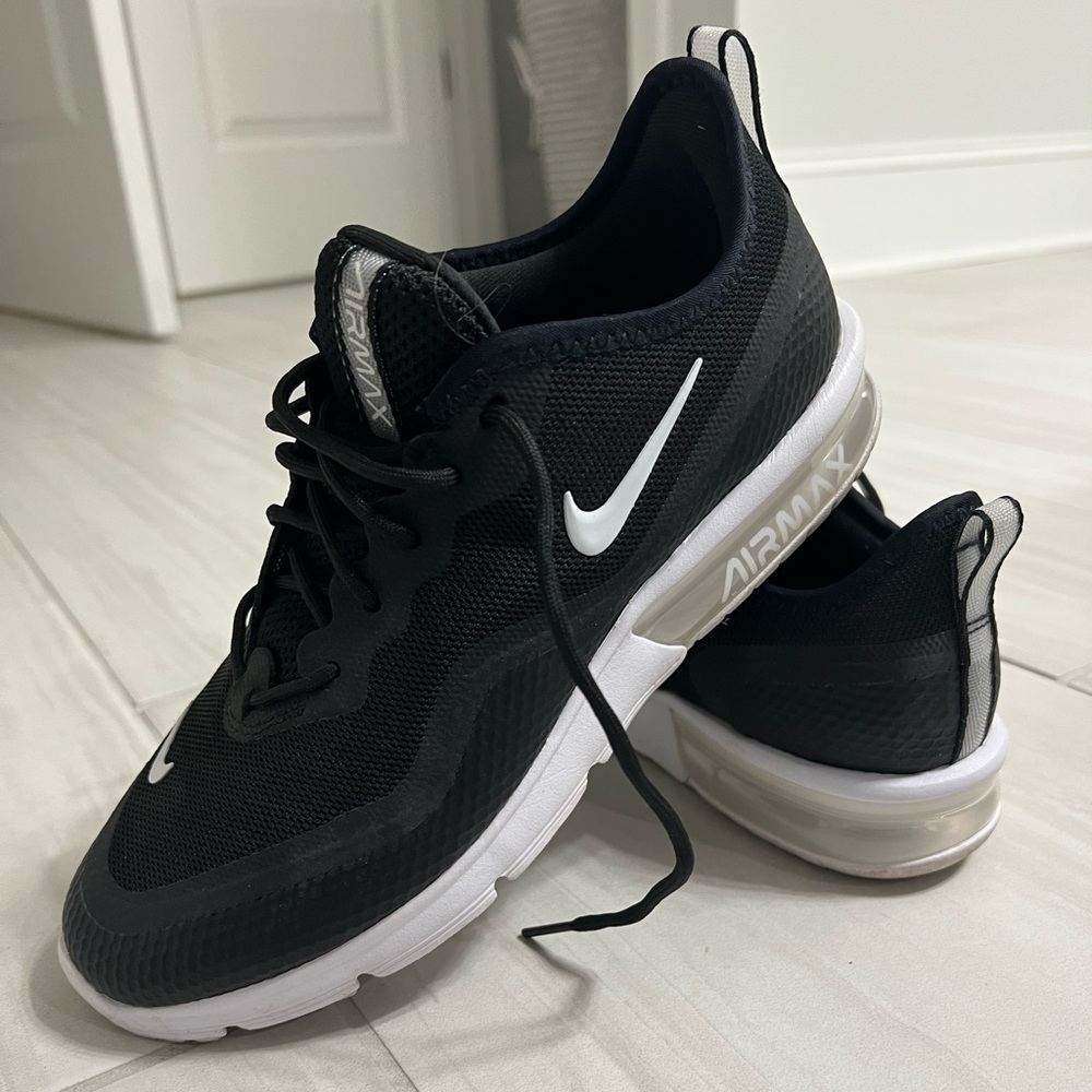 Women’s Nike air max